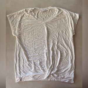 Korye Front Twist White Tee